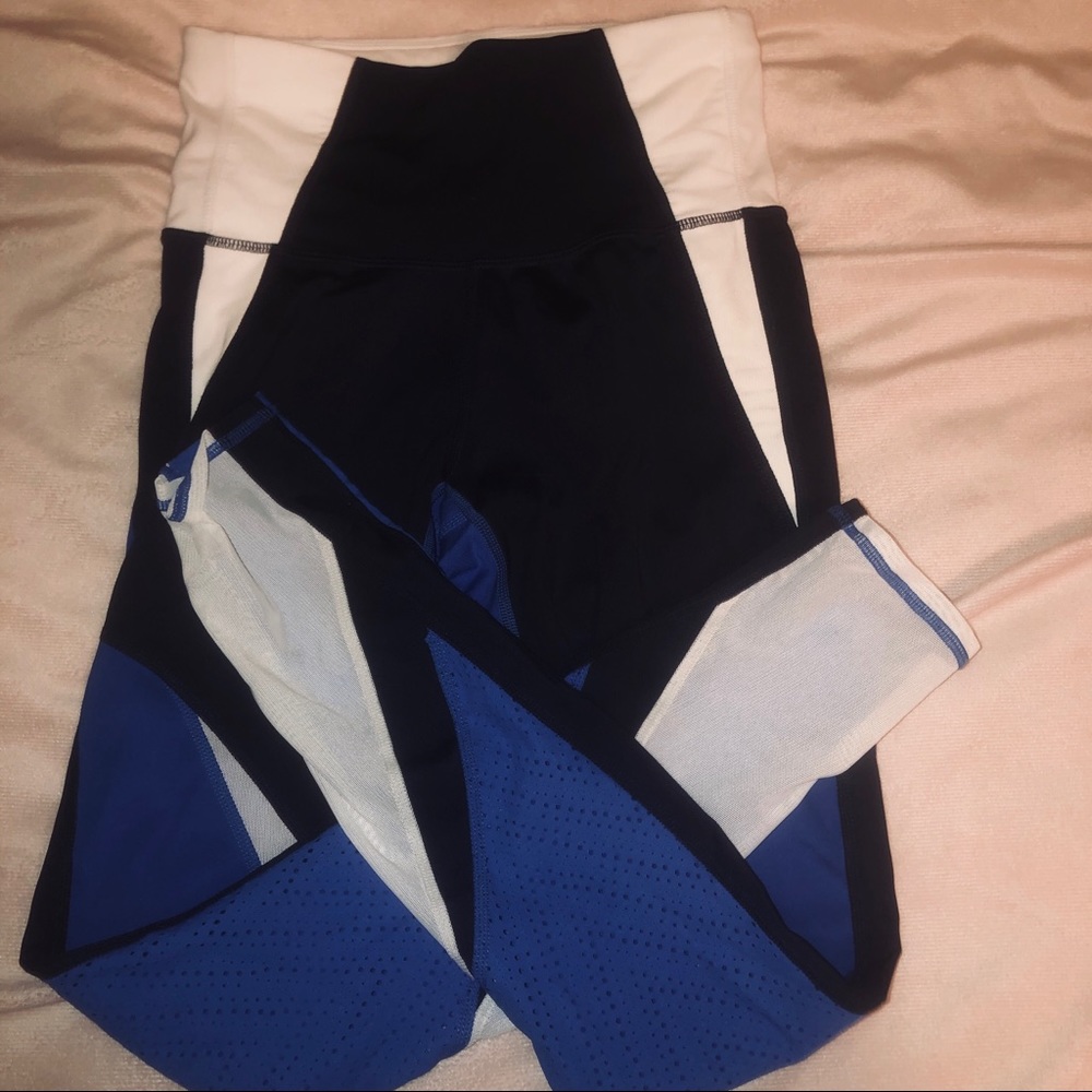 Athleta athletic yoga leggings blue white